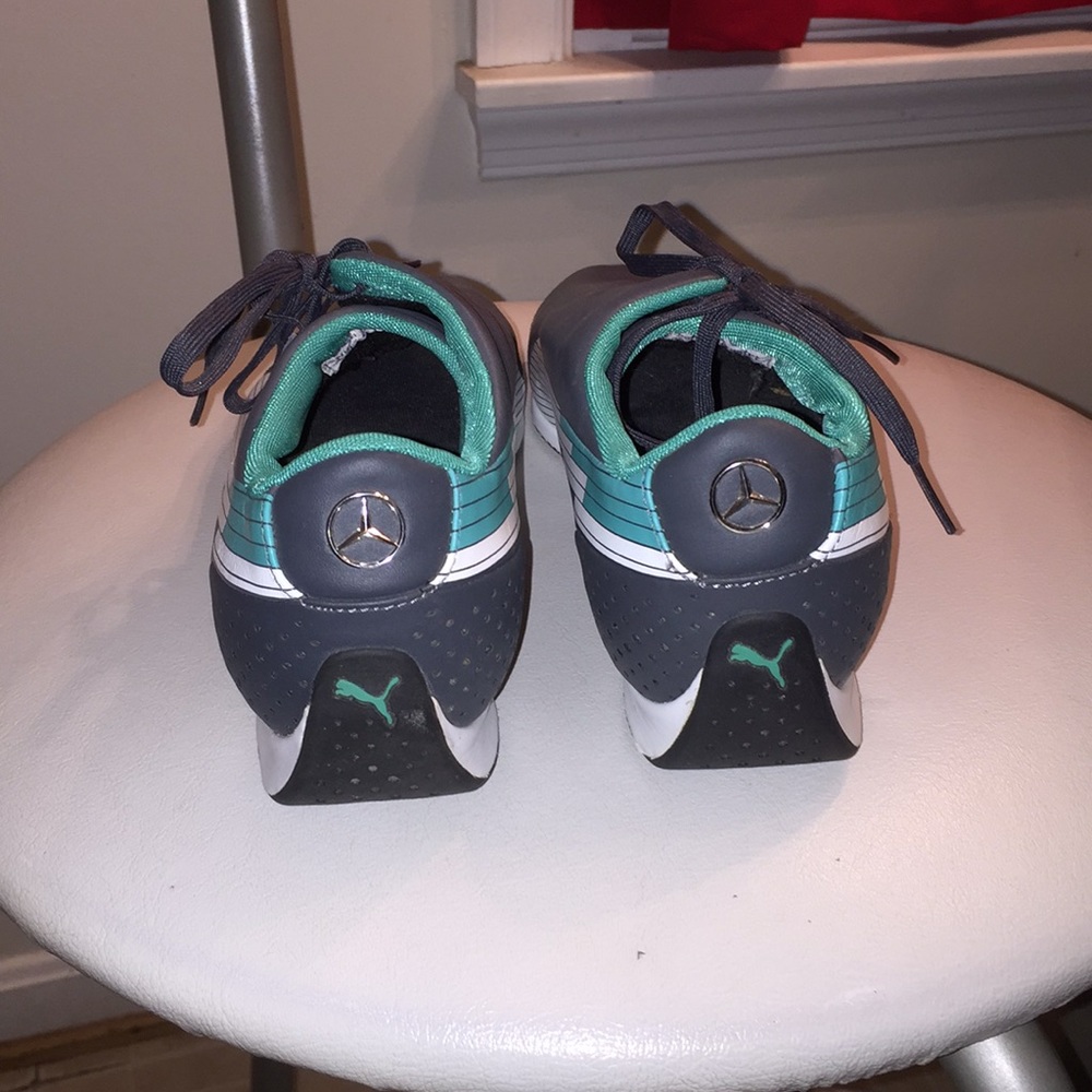 Mercedes Benz pumas - Picture 2 of 2